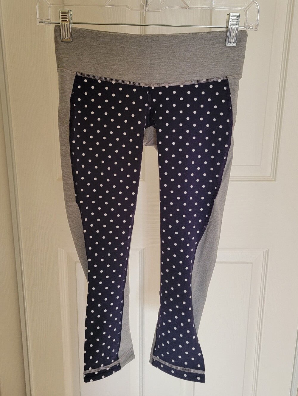 J Crew New Balance Women's Navy Polka Dot Active Leggings with Gray Panels XXS